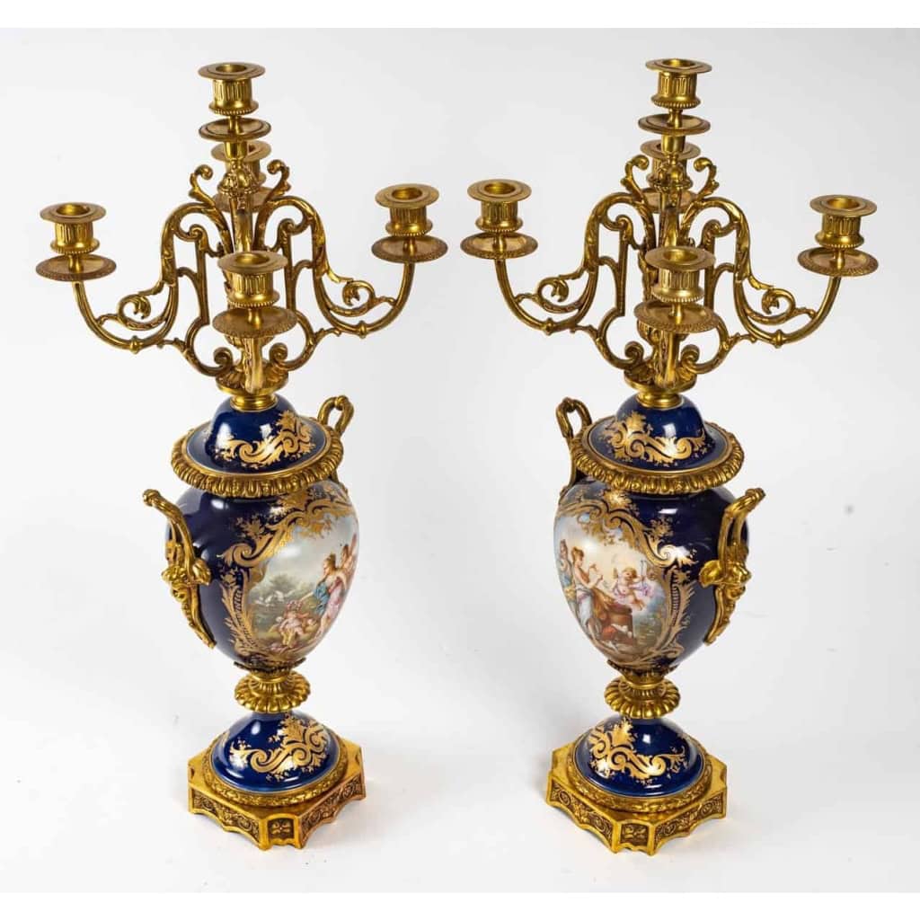 Garniture de cheminée du XIXème siècle Garniture de cheminée du XIXème siècle