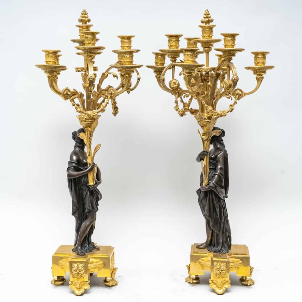 Grande garniture de cheminée, en bronze doré et patiné par Henri PICARD, Paris, Circa 1870 Grande garniture de cheminée, en bronze doré et patiné par Henri PICARD, Paris, Circa 1870