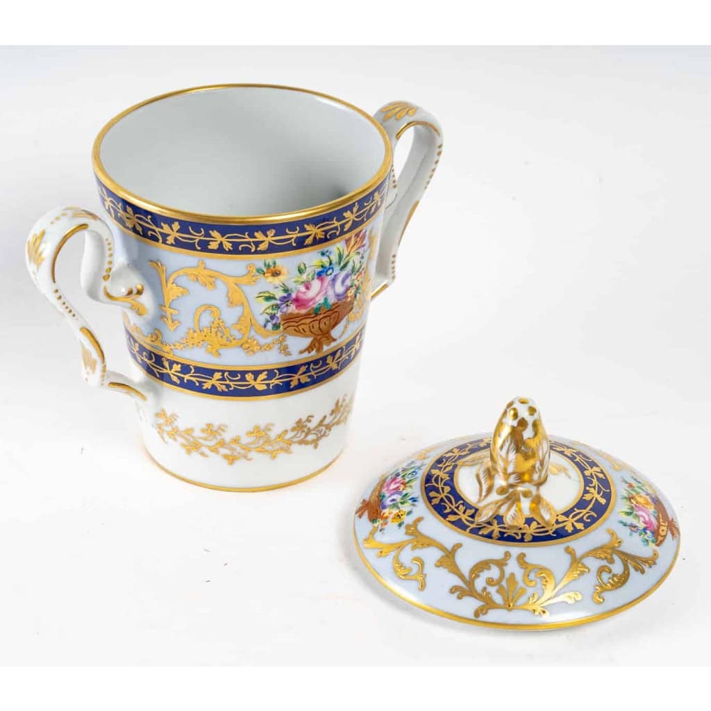 Tasse trembeuse Le Tallec, "Baron Jourdan" Tasse trembeuse Le Tallec, "Baron Jourdan"