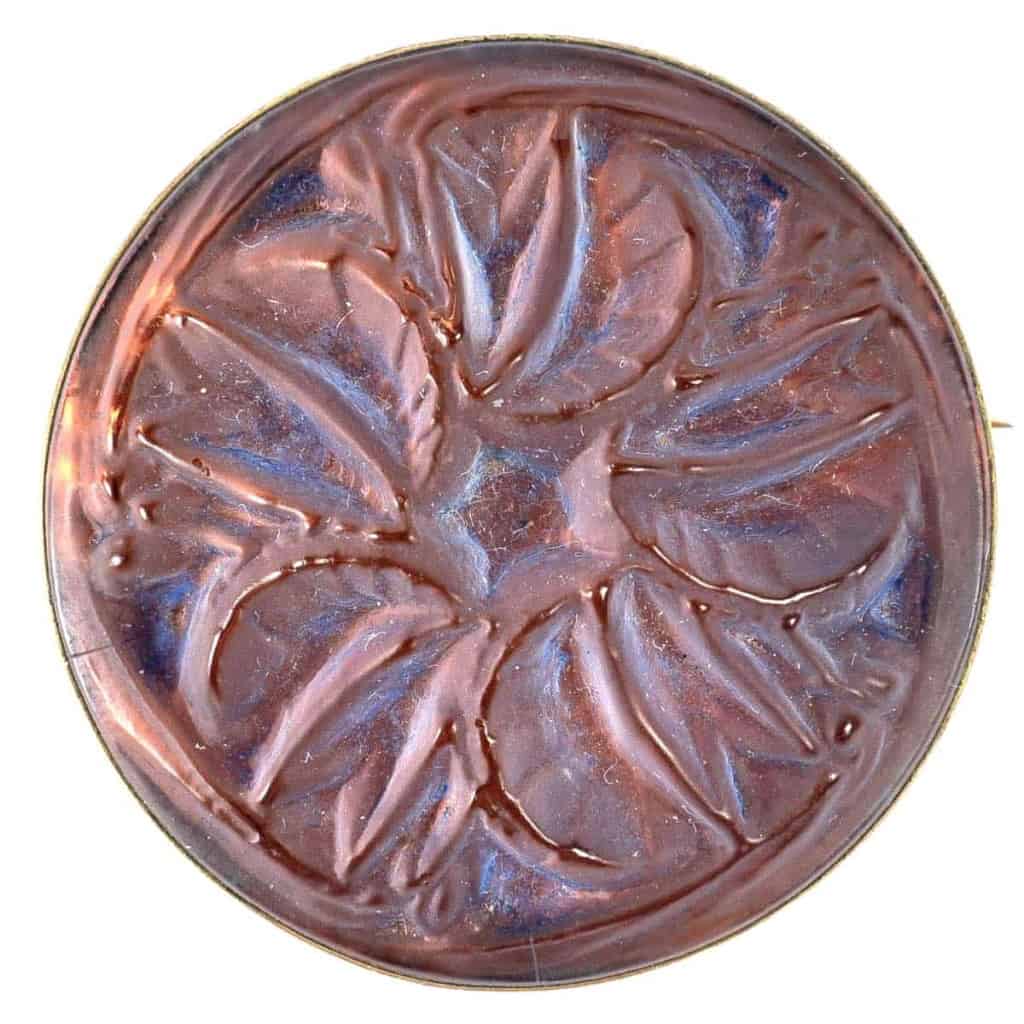 Broche "Mouches" verre blanc patiné bleu sur cliquant rose de René LALIQUE ||||