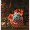 Vase de fleurs sur un entablement. École Italienne Du XVIII Siècle. Vase de fleurs sur un entablement. École Italienne Du XVIII Siècle.