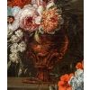 Vase de fleurs sur un entablement. École Italienne Du XVIII Siècle. Vase de fleurs sur un entablement. École Italienne Du XVIII Siècle.