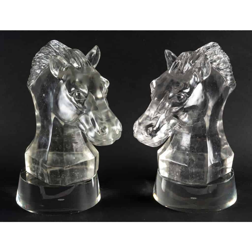 Paire de bustes chevaux Baccarat en cristal ||||||||||