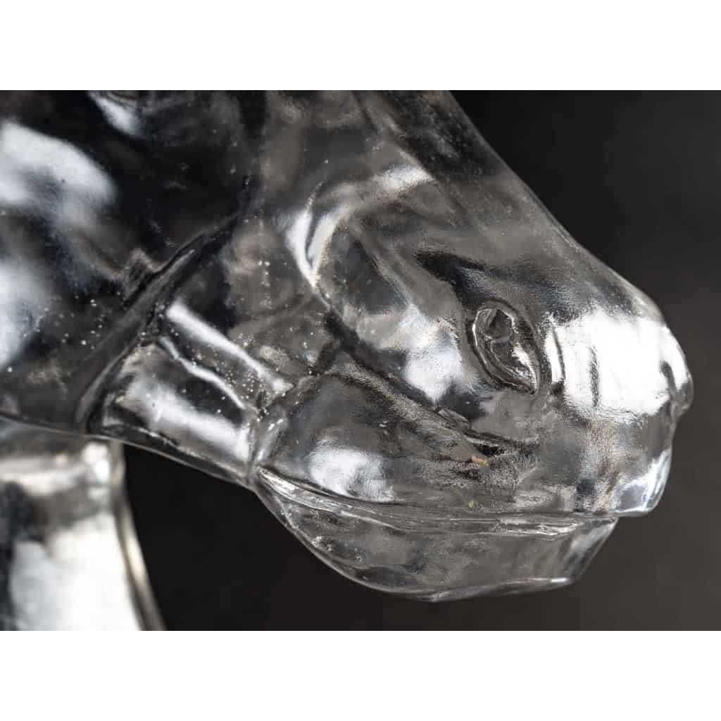 Paire de bustes chevaux Baccarat en cristal Paire de bustes chevaux Baccarat en cristal