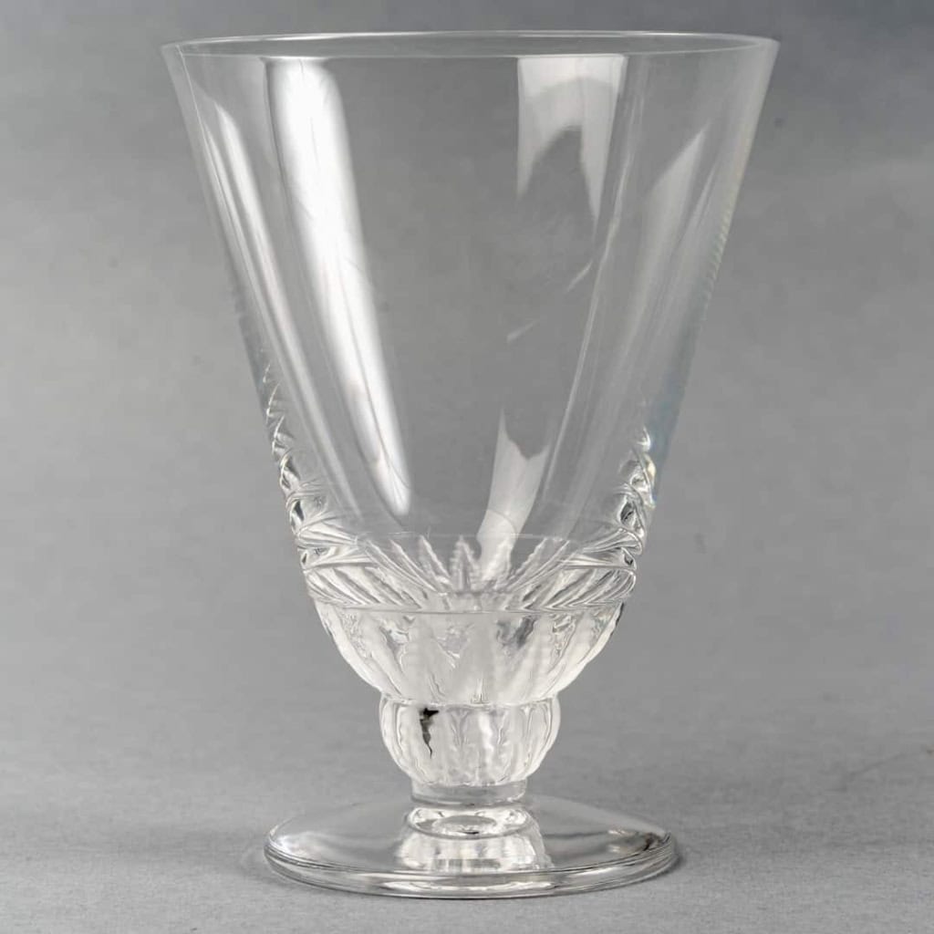 Service "Champigny" verre blanc de René LALIQUE - 37 pièces Service "Champigny" verre blanc de René LALIQUE - 37 pièces