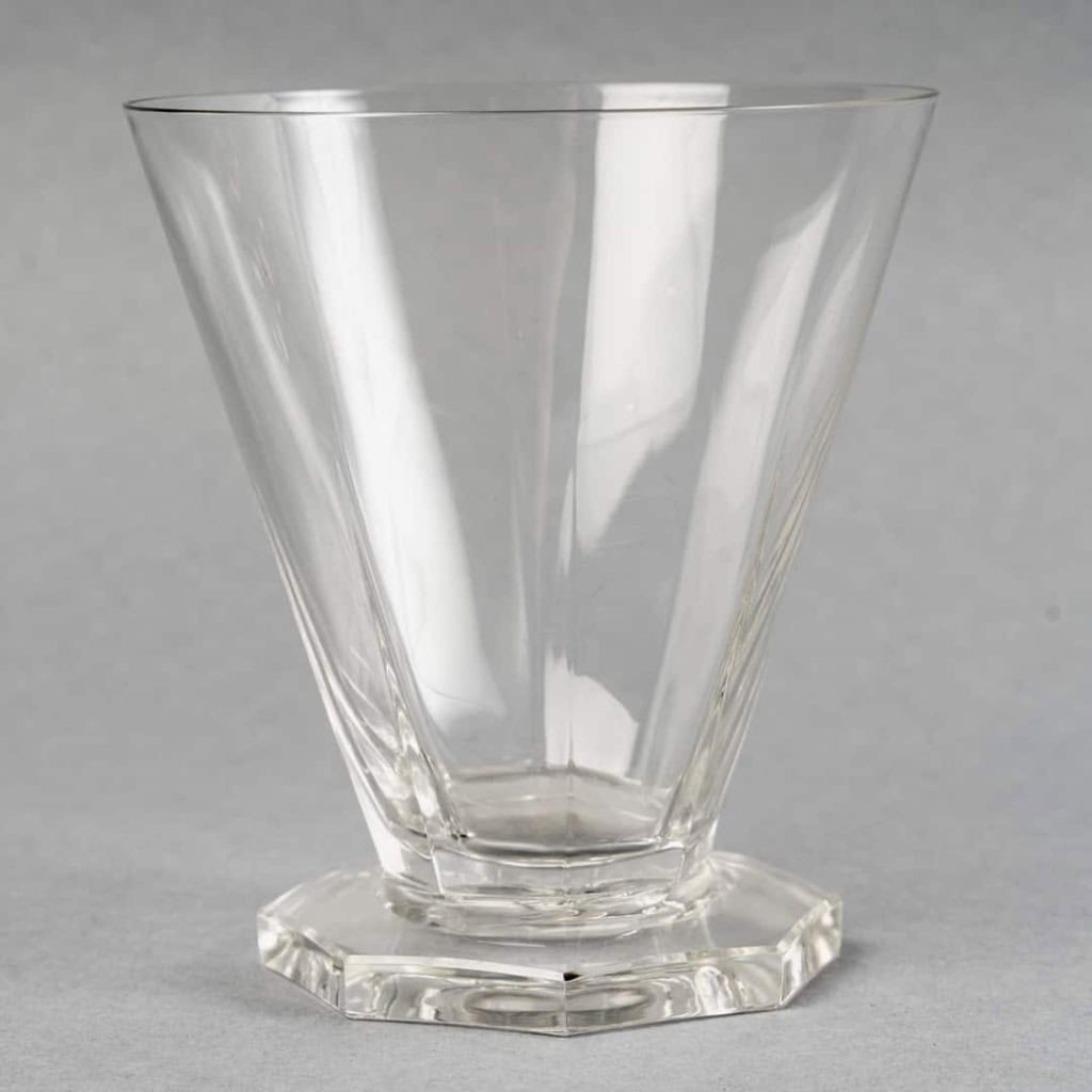 Service "Quincy" verre blanc de René Lalique - 37 pièces Service "Quincy" verre blanc de René Lalique - 37 pièces