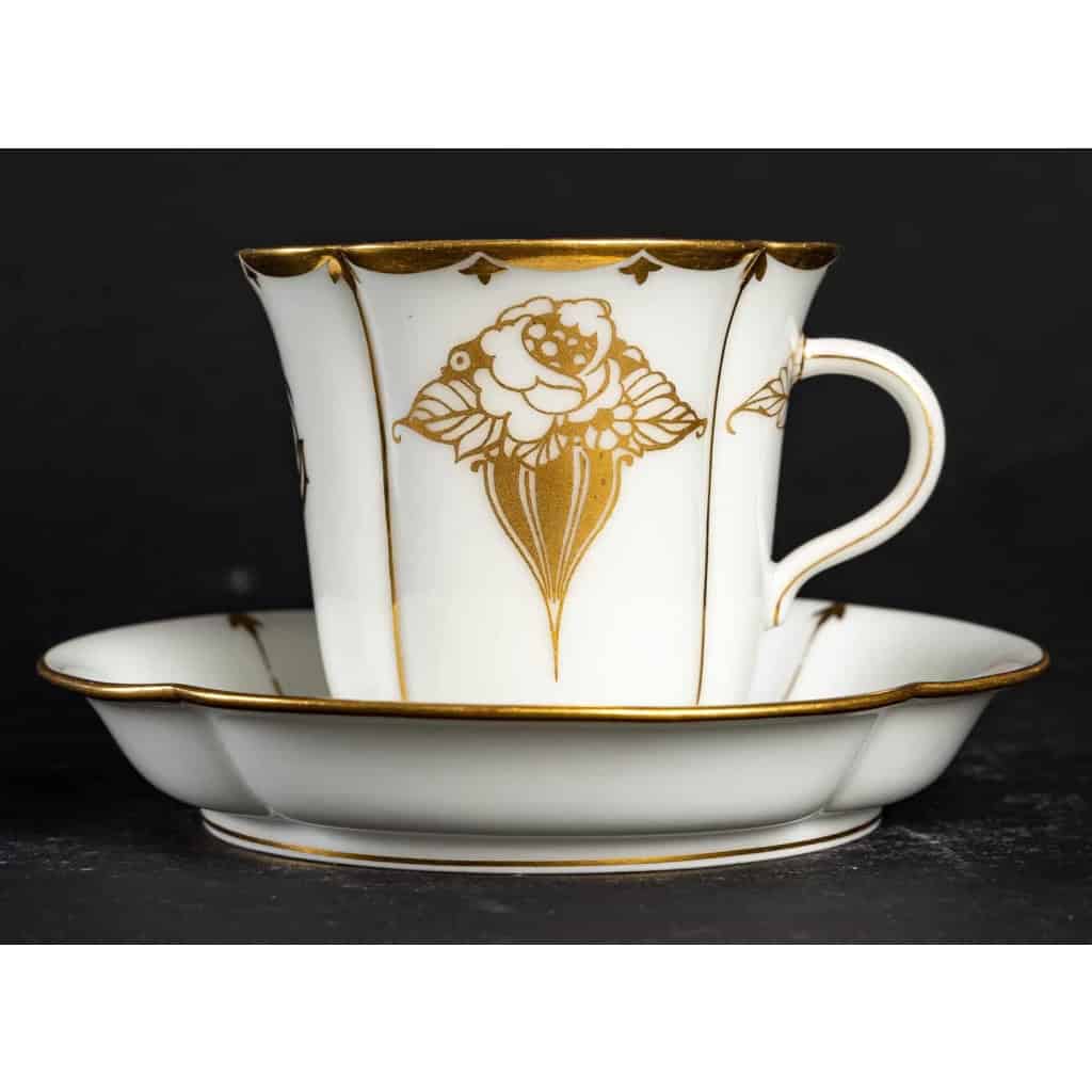 Tasse blanche et or, Sèvres 1930 ||||||||||