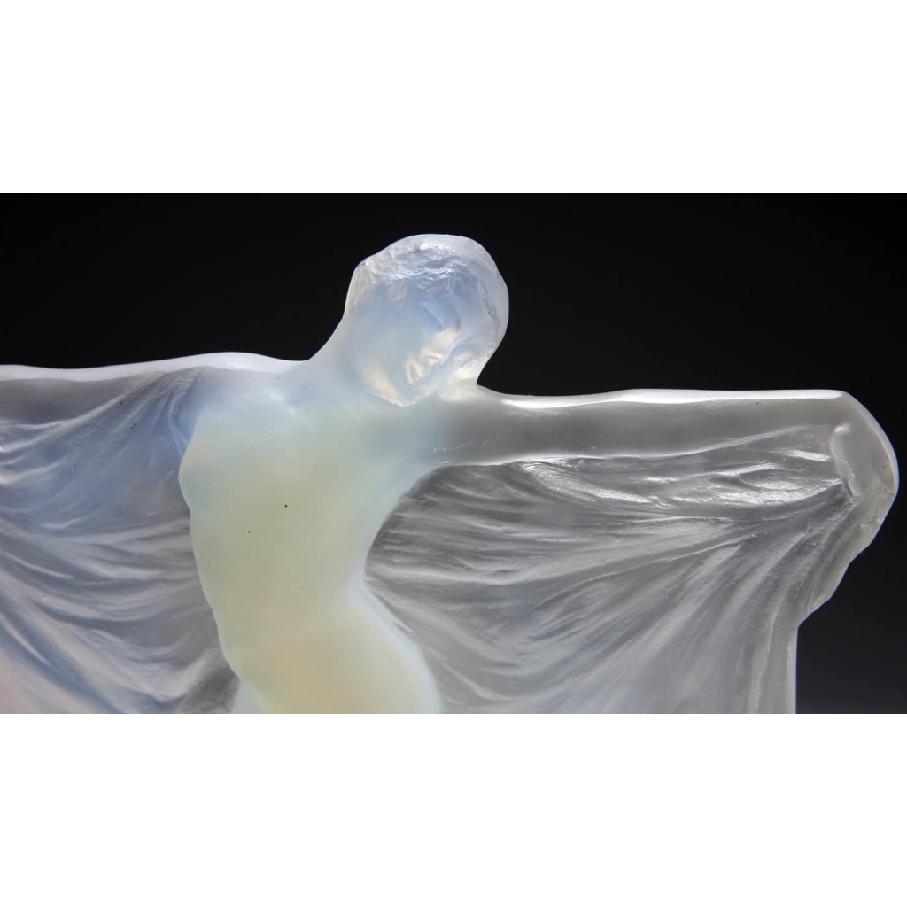 R.Lalique : Statuette "THAIS" Opalescente,1925 R.Lalique : Statuette "THAIS" Opalescente,1925