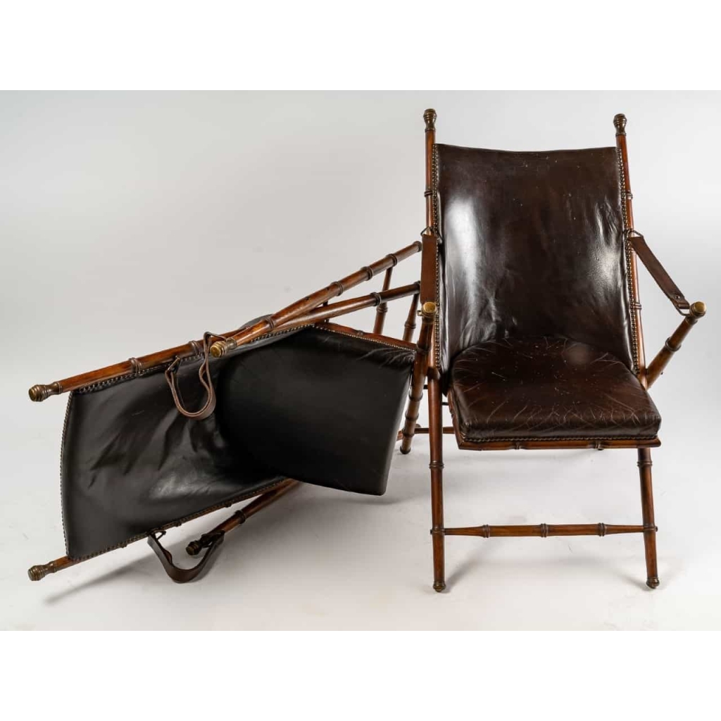 Paire de fauteuils d'officier années 1950 Paire de fauteuils d'officier années 1950