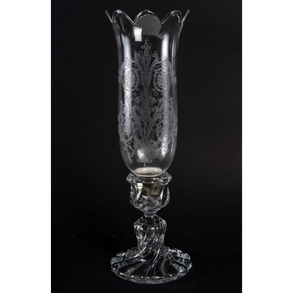 Candélabres en Cristal Baccarat du XXe siècle - Paire à une Lumière en parfait état Candélabres en Cristal Baccarat du XXe siècle - Paire à une Lumière en parfait état