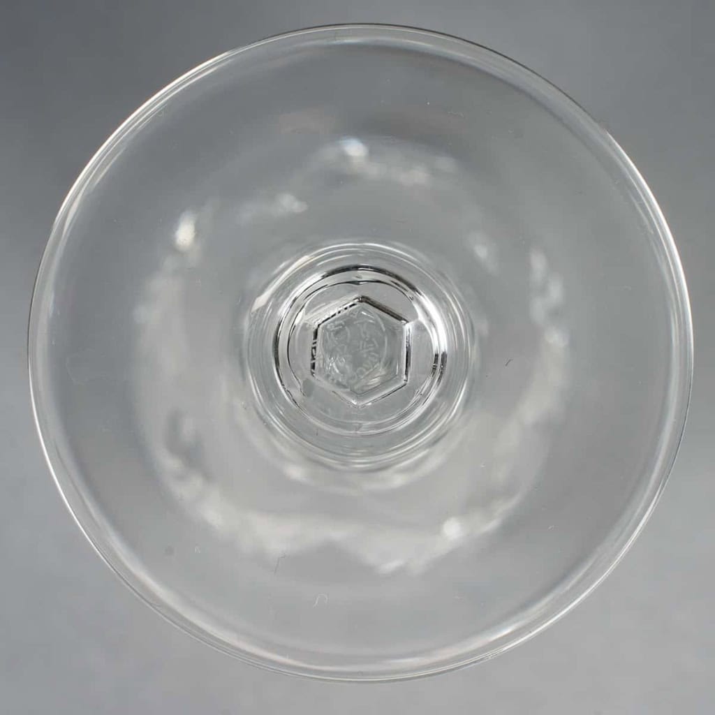 Service de verres "Auvergne" cristal taillé de BACCARAT - 36 pièces Service de verres "Auvergne" cristal taillé de BACCARAT - 36 pièces