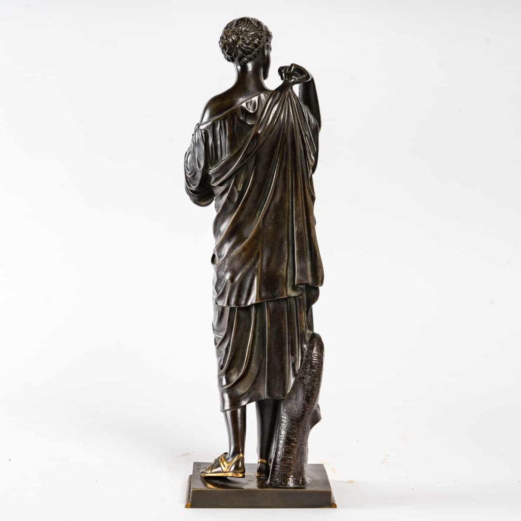 Bronze d’Artémis de Edouard Henri De Le Salle Bronze d’Artémis de Edouard Henri De Le Salle