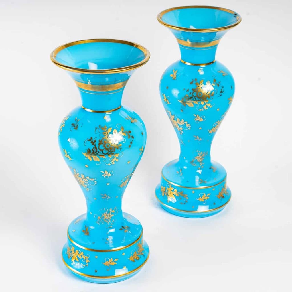 Paire de vases en opaline, XIXème siècle, Napoléon III Paire de vases en opaline, XIXème siècle, Napoléon III