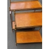 1970′ Paire D’Etageres En Bronze Avec Galeries Maison Bagués Et 2 Plateaux Gainés De Cuir Fauve 1970′ Paire D’Etageres En Bronze Avec Galeries Maison Bagués Et 2 Plateaux Gainés De Cuir Fauve