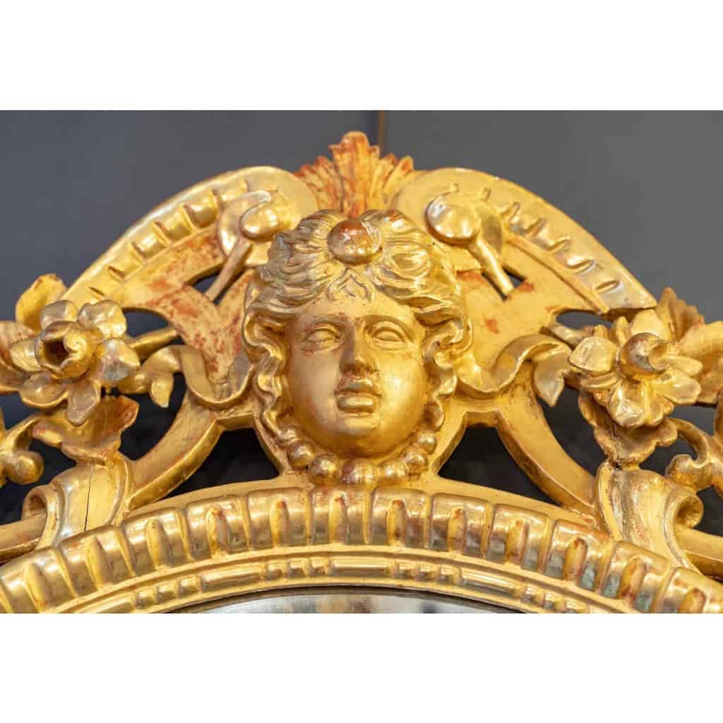 Paire de miroirs en bois sculpté et doré, XIXème siècle, Italie Paire de miroirs en bois sculpté et doré, XIXème siècle, Italie