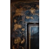 Armoire ancienne chinoise en orme polychromée Armoire ancienne chinoise en orme polychromée