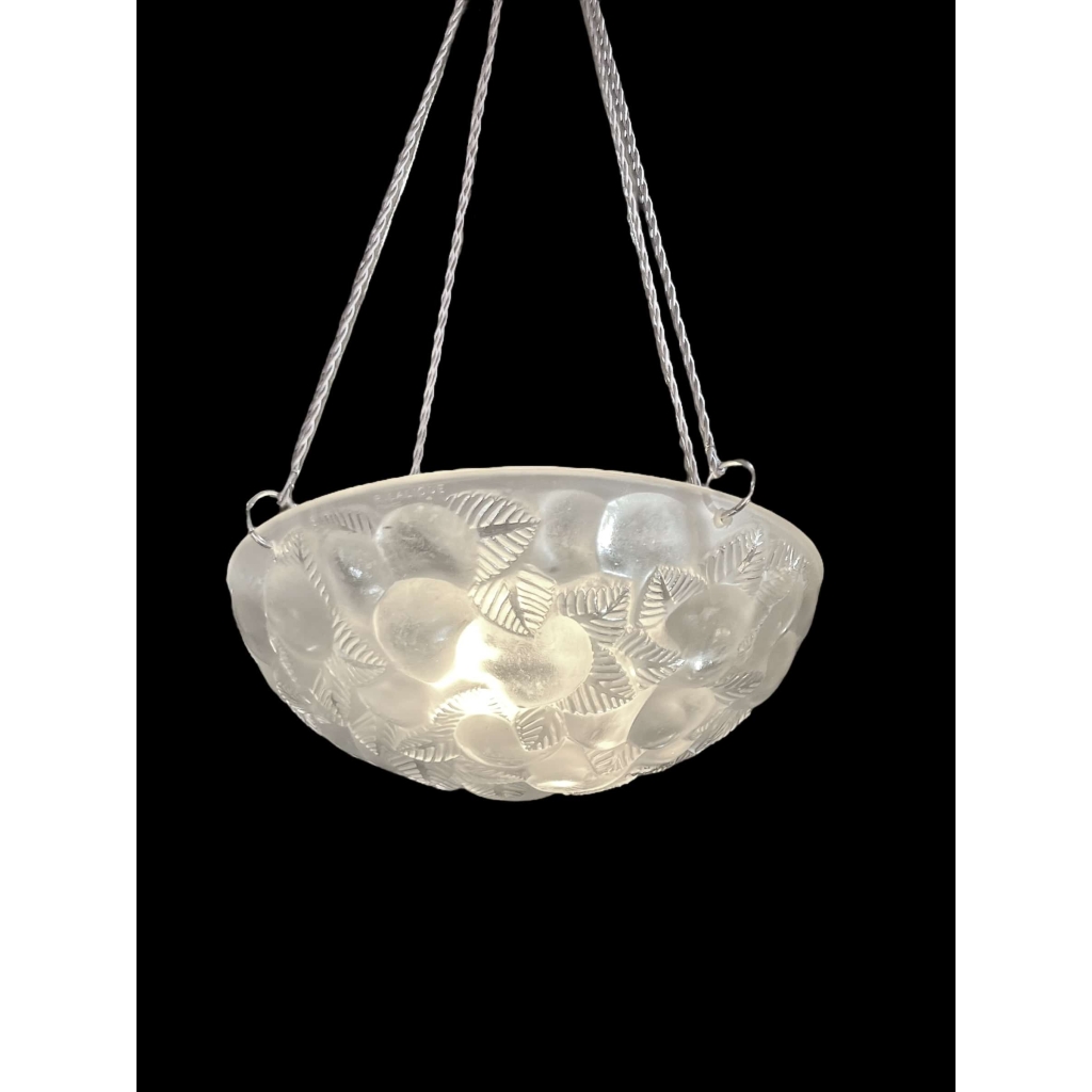 Suspension Plafonnier "Lausanne" verre blanc de René LALIQUE |||||