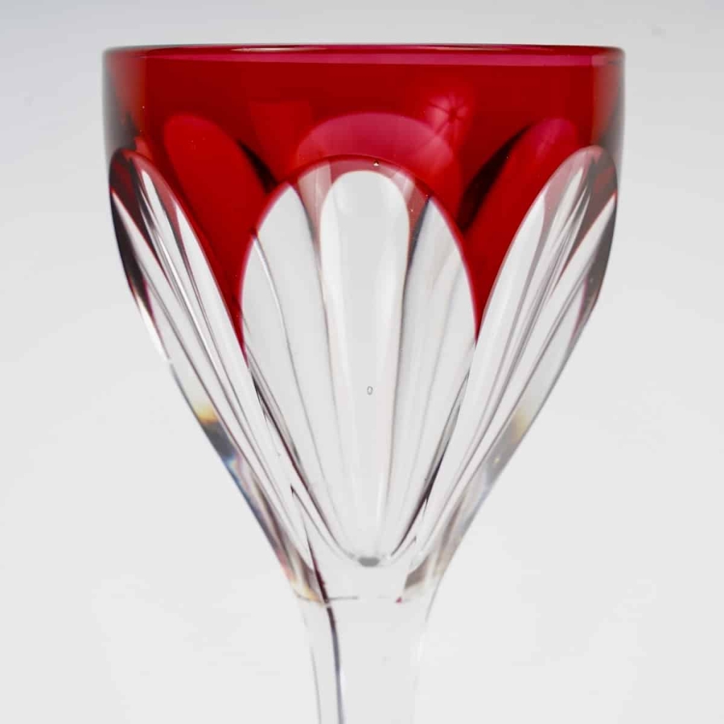 Service de Verres "Bristol" grand modèle cristal rouge de SAINT LOUIS - 12 pièces Service de Verres "Bristol" grand modèle cristal rouge de SAINT LOUIS - 12 pièces