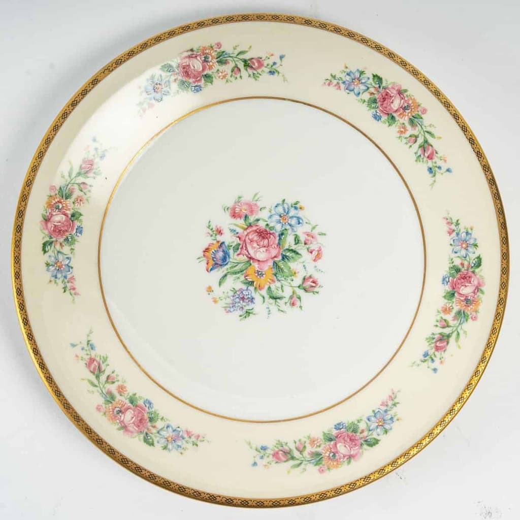 Service de Table en Porcelaine de Limoges | Ensemble pour 12 Personnes | 54 Pièces | Plaqué Or | A. Lanternier & Co. Limoges Service de Table en Porcelaine de Limoges | Ensemble pour 12 Personnes | 54 Pièces | Plaqué Or | A. Lanternier & Co. Limoges