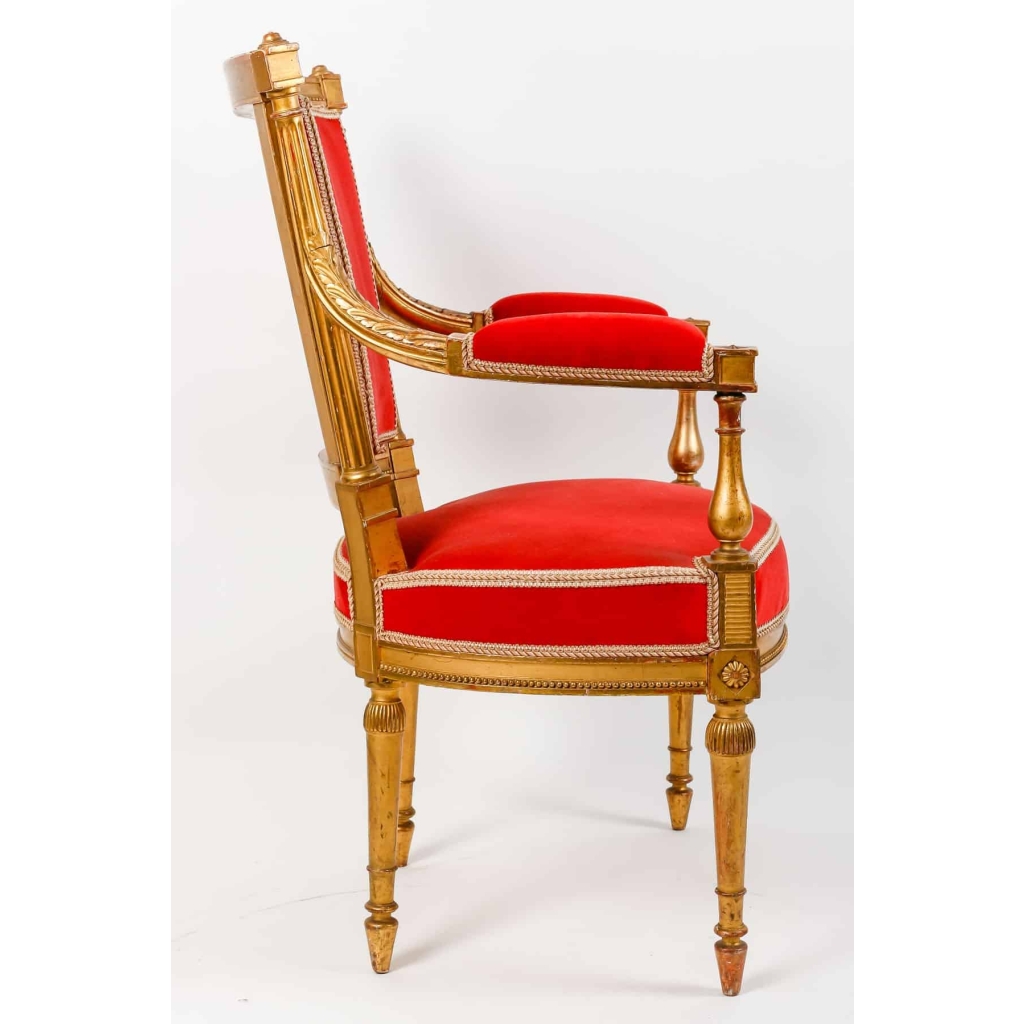 Fauteuils rouges style directoire, Début XXème siècle Fauteuils rouges style directoire, Début XXème siècle