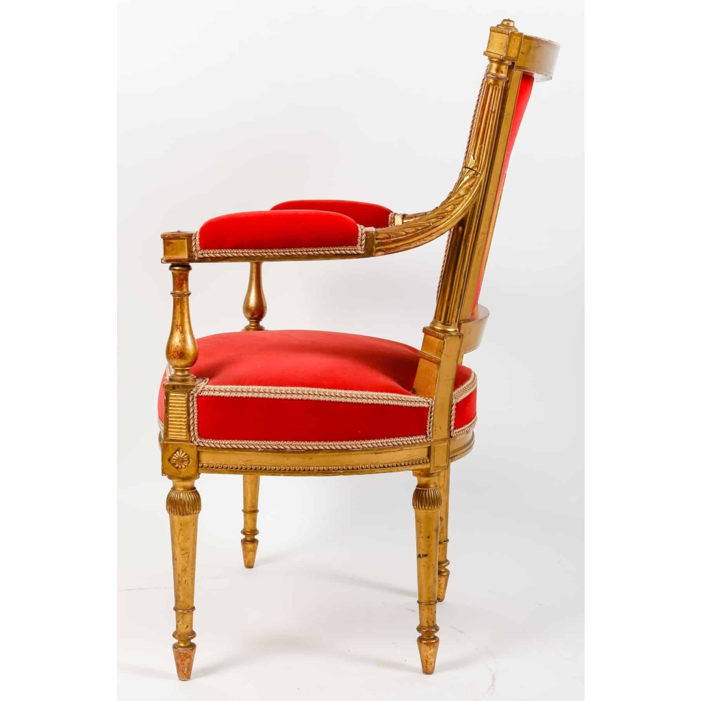 Fauteuils rouges style directoire, Début XXème siècle Fauteuils rouges style directoire, Début XXème siècle