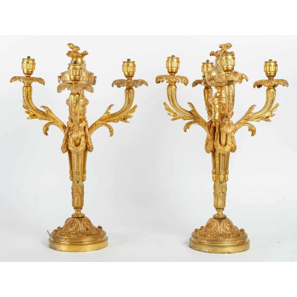 Paire de candélabres en bronze doré, époque Napoléon III, XIXème siècle Paire de candélabres en bronze doré, époque Napoléon III, XIXème siècle