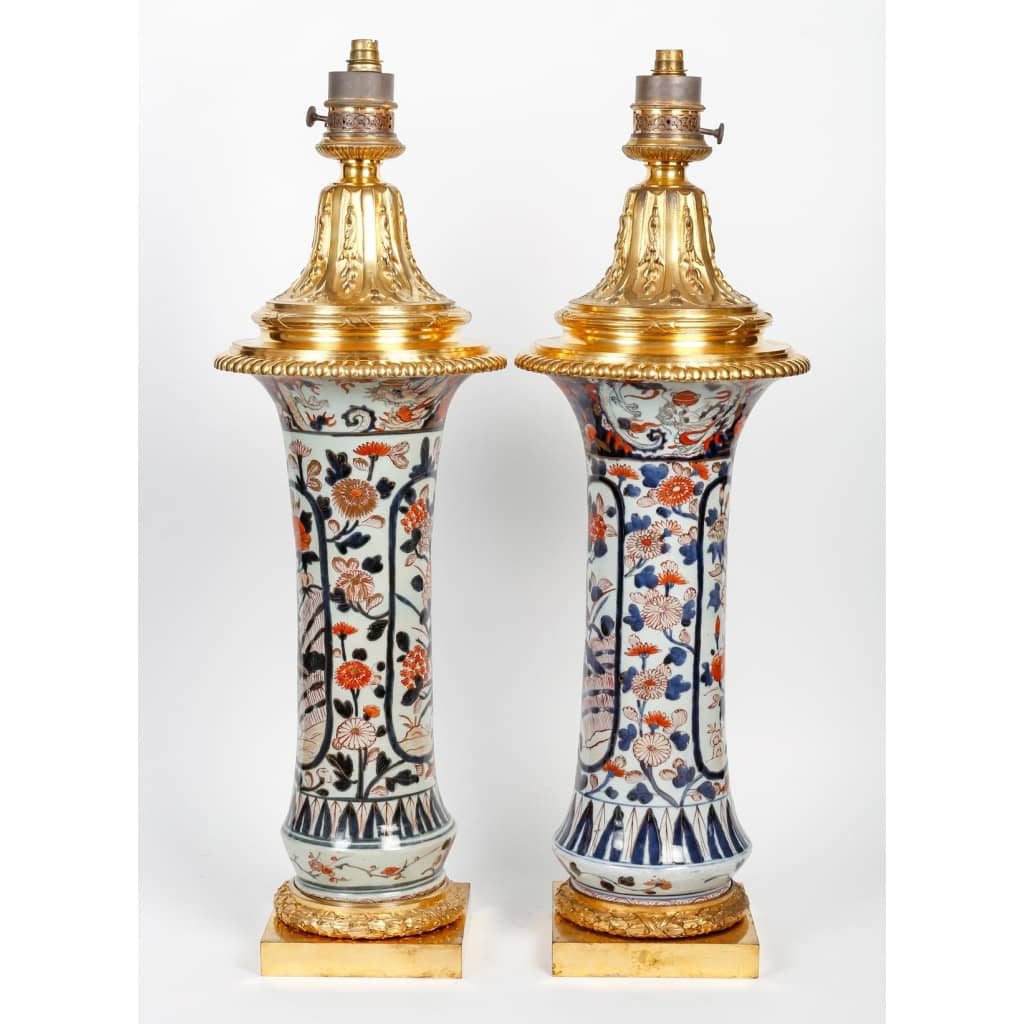 Paire de Vases en Porcelaine montés en Lampes par Gagneau Paris XIXème Siècle Paire de Vases en Porcelaine montés en Lampes par Gagneau Paris XIXème Siècle