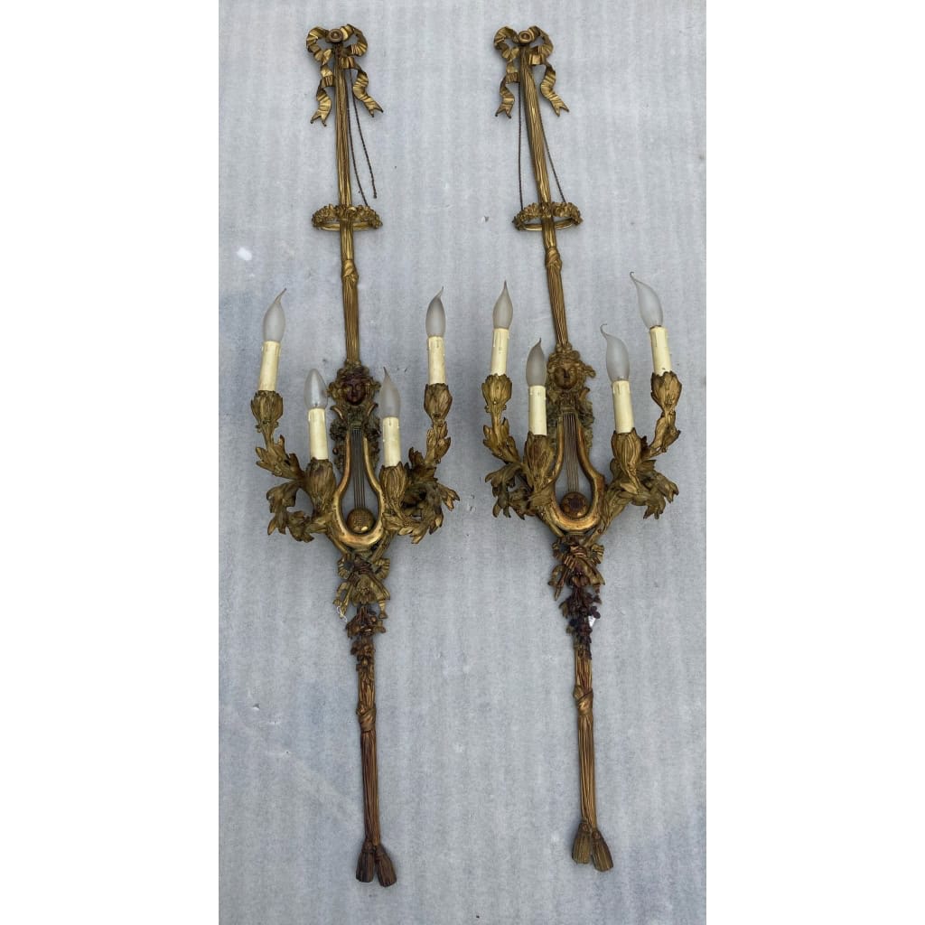 1890/1900′ Paire d’appliques Style Louis 16 Bronze Doré d’aprés Gouthiere |||||||||||||