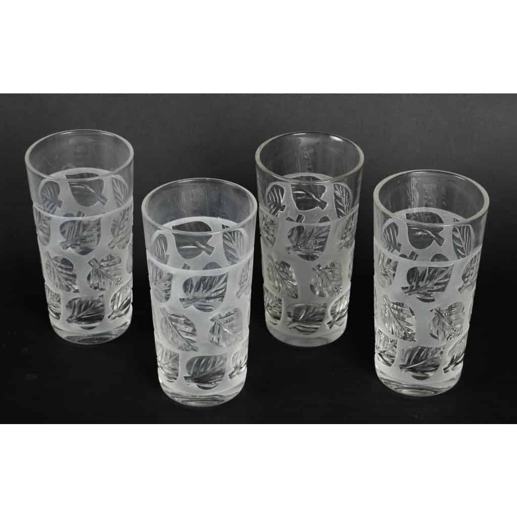 8 verres Baccarat, XIXème siècle 8 verres Baccarat, XIXème siècle