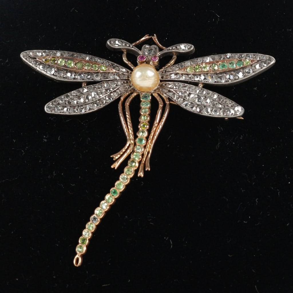 Broche Libellule en or 18k Broche Libellule en or 18k