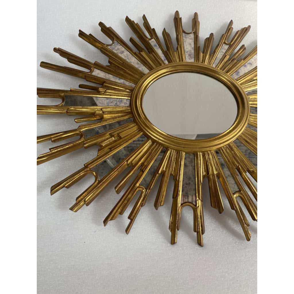 1970′ Miroir Soleil Ovale, Résine Dorée 1970′ Miroir Soleil Ovale, Résine Dorée