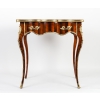 Table à écrire en Palissandre et Bois de Rose époque Napoléon III vers 1850-1870 Table à écrire en Palissandre et Bois de Rose époque Napoléon III vers 1850-1870