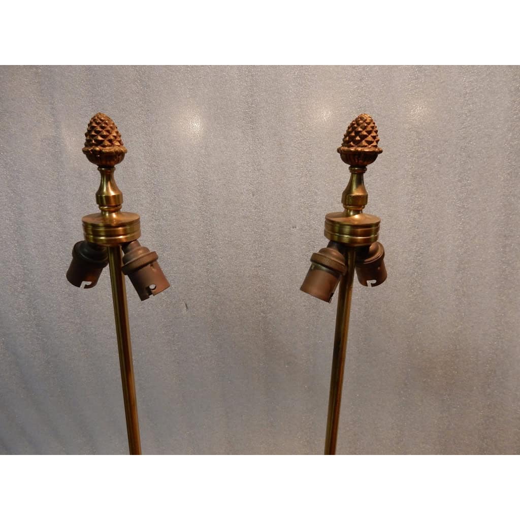 1970′ Paire De Lampes En Bronze Style Maison Charles Avec Oeuf En Bakélite Couleur Ambrée 1970′ Paire De Lampes En Bronze Style Maison Charles Avec Oeuf En Bakélite Couleur Ambrée