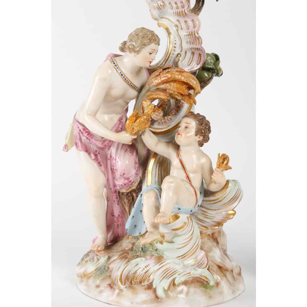 Meissen paire de bougeoirs en porcelaine fin XIXème siècle Meissen paire de bougeoirs en porcelaine fin XIXème siècle