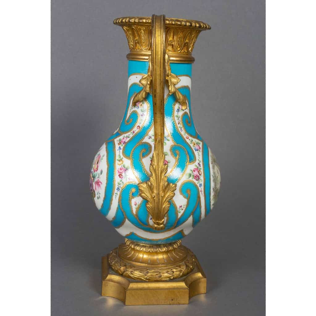 Vase style Sèvres, Louis XVI Vase style Sèvres, Louis XVI