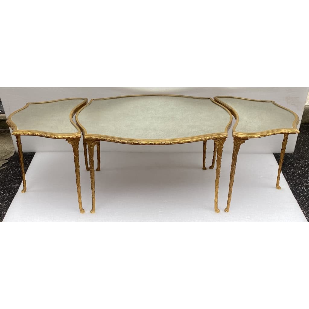 1970′ Table Tripartite Maison Charles Forme Arbaléte, Jansen Ou Baguès Décor Palmier en Bronze Doré avec Plateaux Miroirs Vieillis ||||||||||||||||