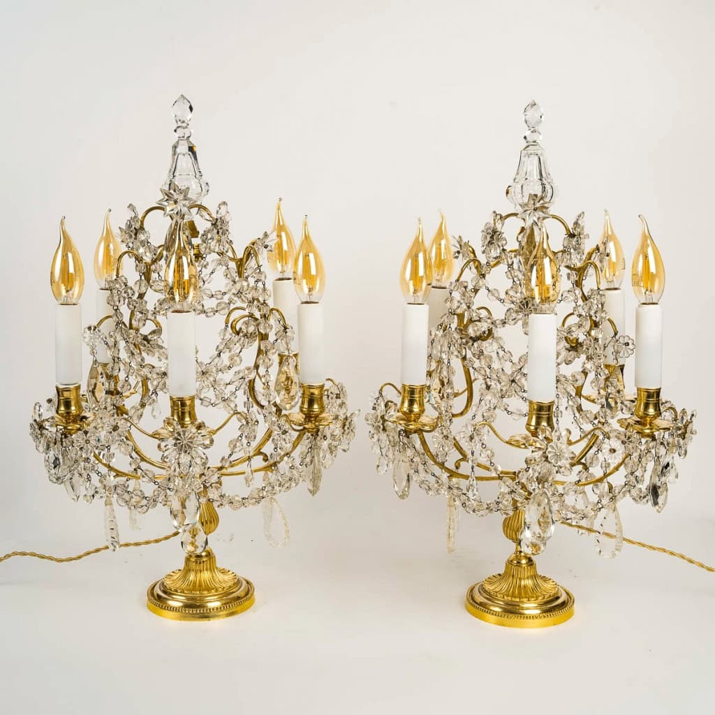 Paire de girandoles de style Louis XVI en bronze doré et décor de cristal vers 1820-1830 MLD Antiquités|MLD Antiquités|MLD Antiquités|MLD Antiquités|MLD Antiquités|MLD Antiquités|MLD Antiquités|MLD Antiquités|MLD Antiquités|MLD Antiquités||