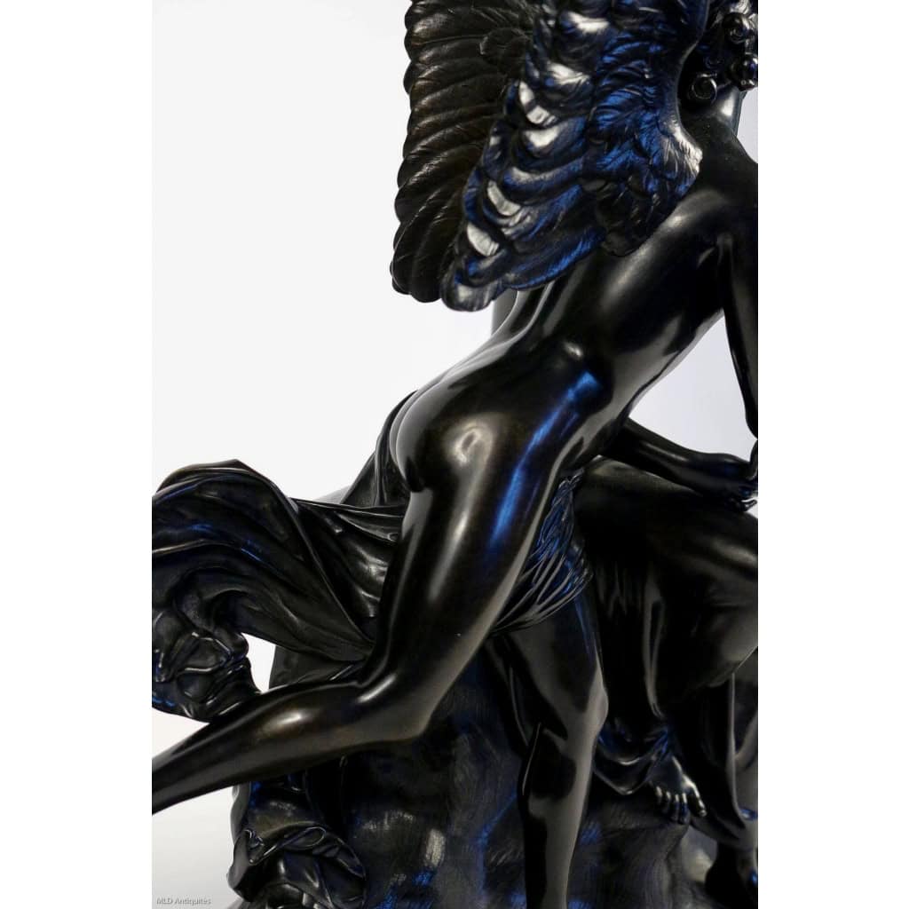 Groupe en bronze à patine noire Ange et Nymphe époque Romantique vers 1830-1840 Groupe en bronze à patine noire Ange et Nymphe époque Romantique vers 1830-1840