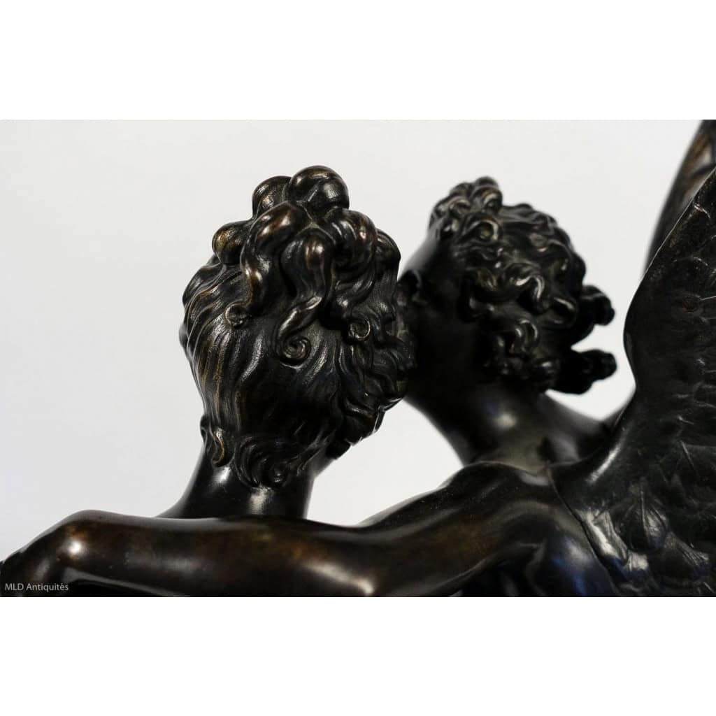 Groupe en bronze à patine noire Ange et Nymphe époque Romantique vers 1830-1840 Groupe en bronze à patine noire Ange et Nymphe époque Romantique vers 1830-1840