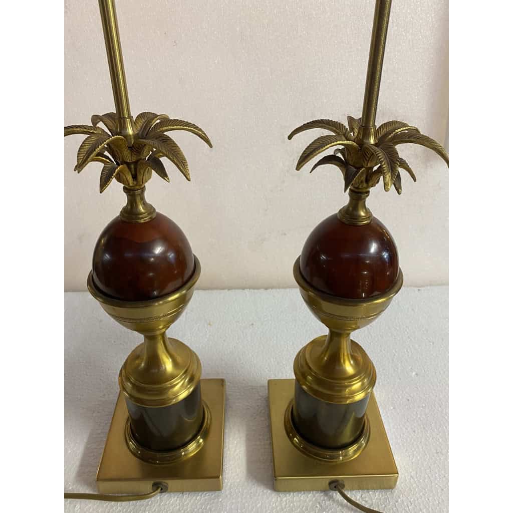 1970′ Paire De Lampes En Bronze Style Maison Charles Avec Oeuf En Bakélite Couleur Ambrée 1970′ Paire De Lampes En Bronze Style Maison Charles Avec Oeuf En Bakélite Couleur Ambrée