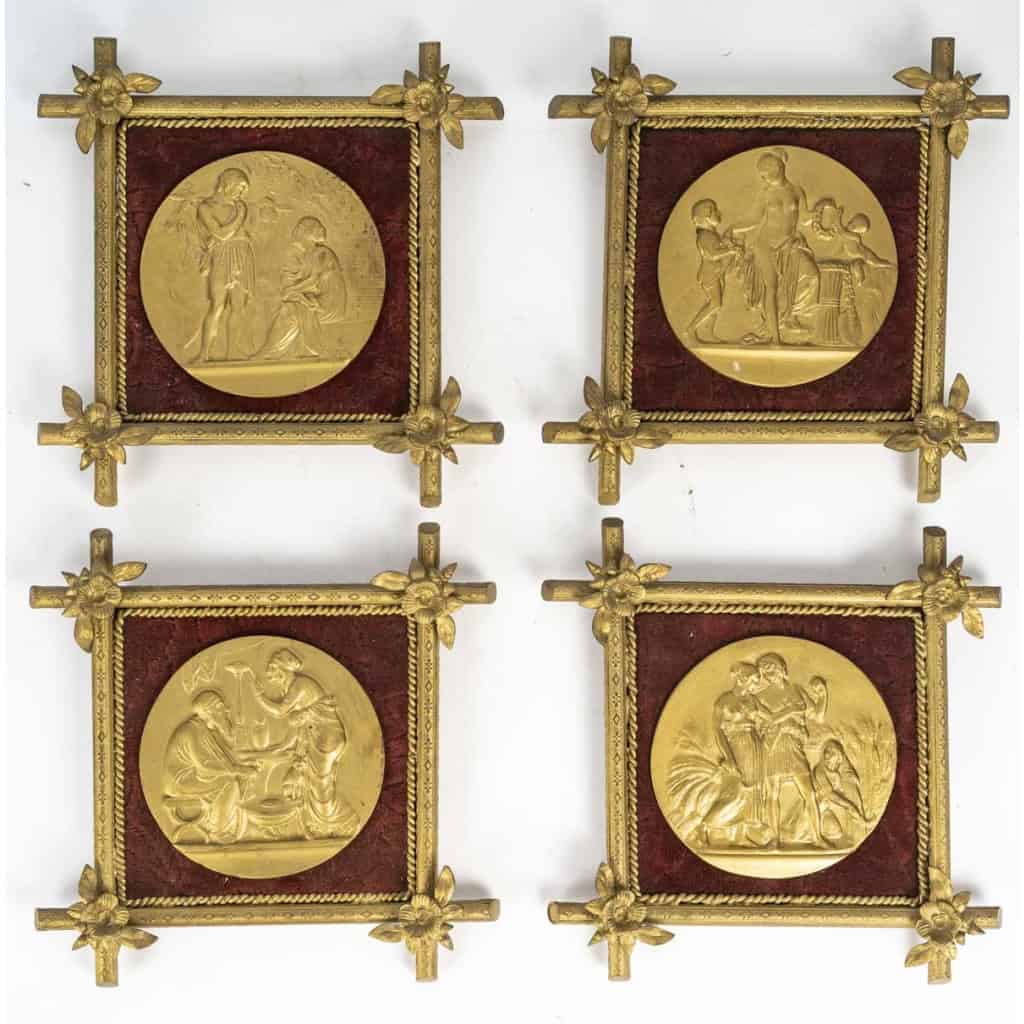 Une Série De Quatre Plaques En Bronze Doré "les Saisons", Fin XIXè Siècle ||||||||