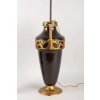 1900′ Paire de Lampes Forme Amphore Bronze Double Patine Époque Art Nouveau Jugenstil Décor Aux Puttis Signées Kayser 1900′ Paire de Lampes Forme Amphore Bronze Double Patine Époque Art Nouveau Jugenstil Décor Aux Puttis Signées Kayser