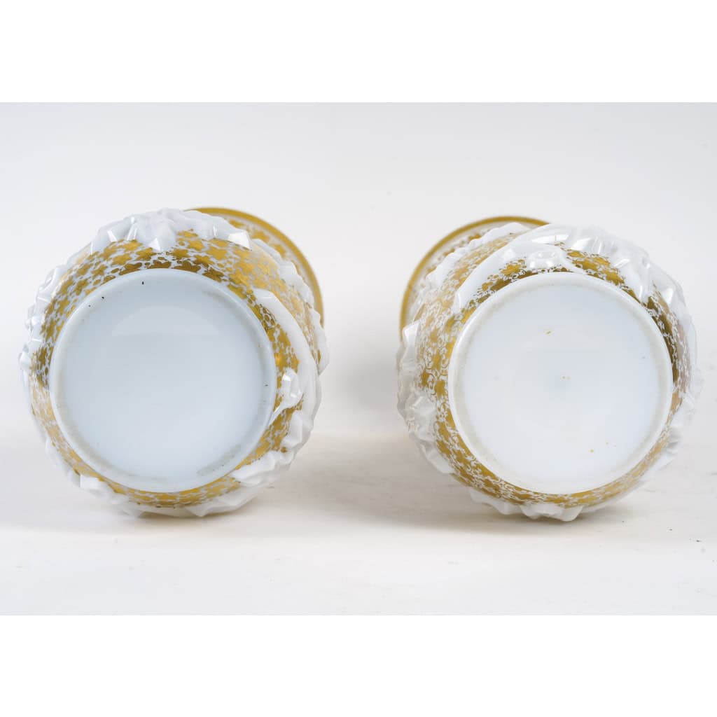 Opaline baccarat pair de vase Opaline baccarat pair de vase