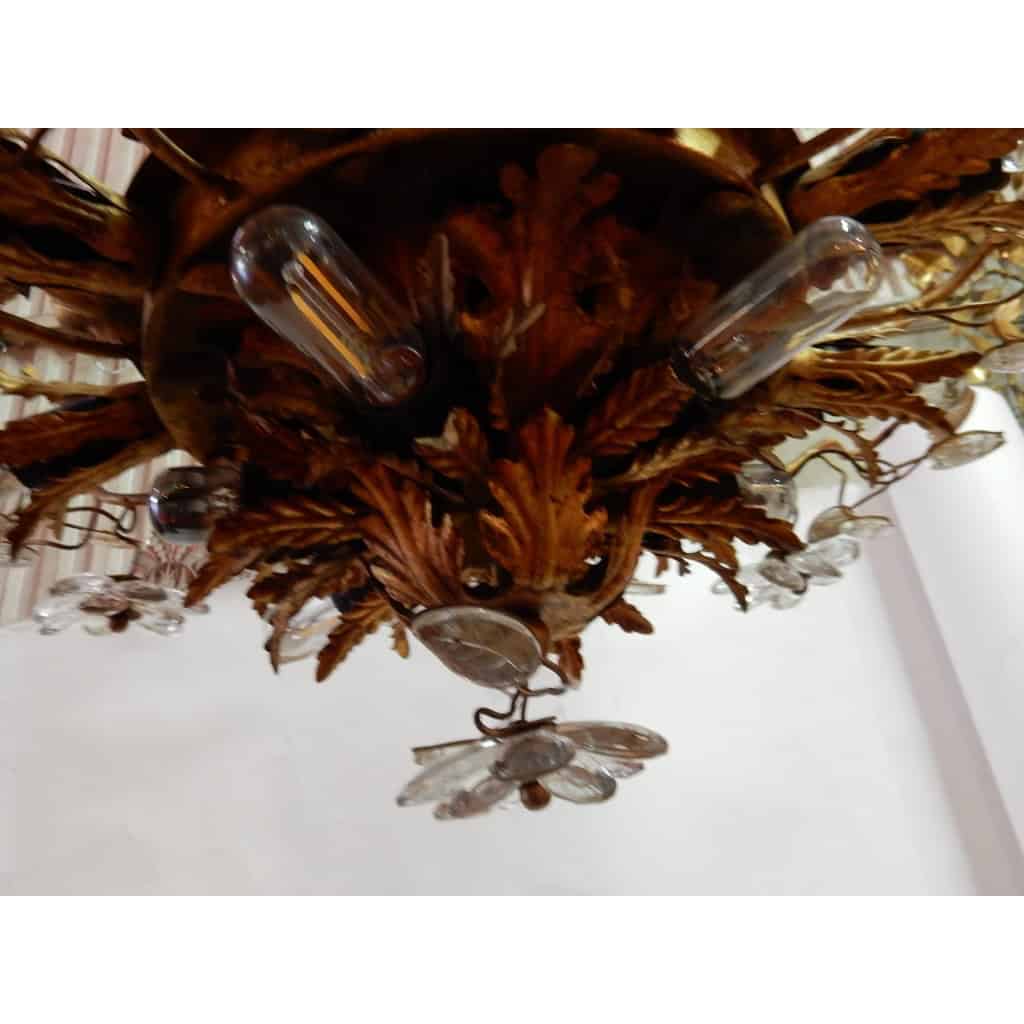 1970′ Plafonnier ou Applique à Décor de Fleurs et Feuilles en Métal Doré Style Maison Baguès Feuilles en Verre 15 Ampoules 1970′ Plafonnier ou Applique à Décor de Fleurs et Feuilles en Métal Doré Style Maison Baguès Feuilles en Verre 15 Ampoules