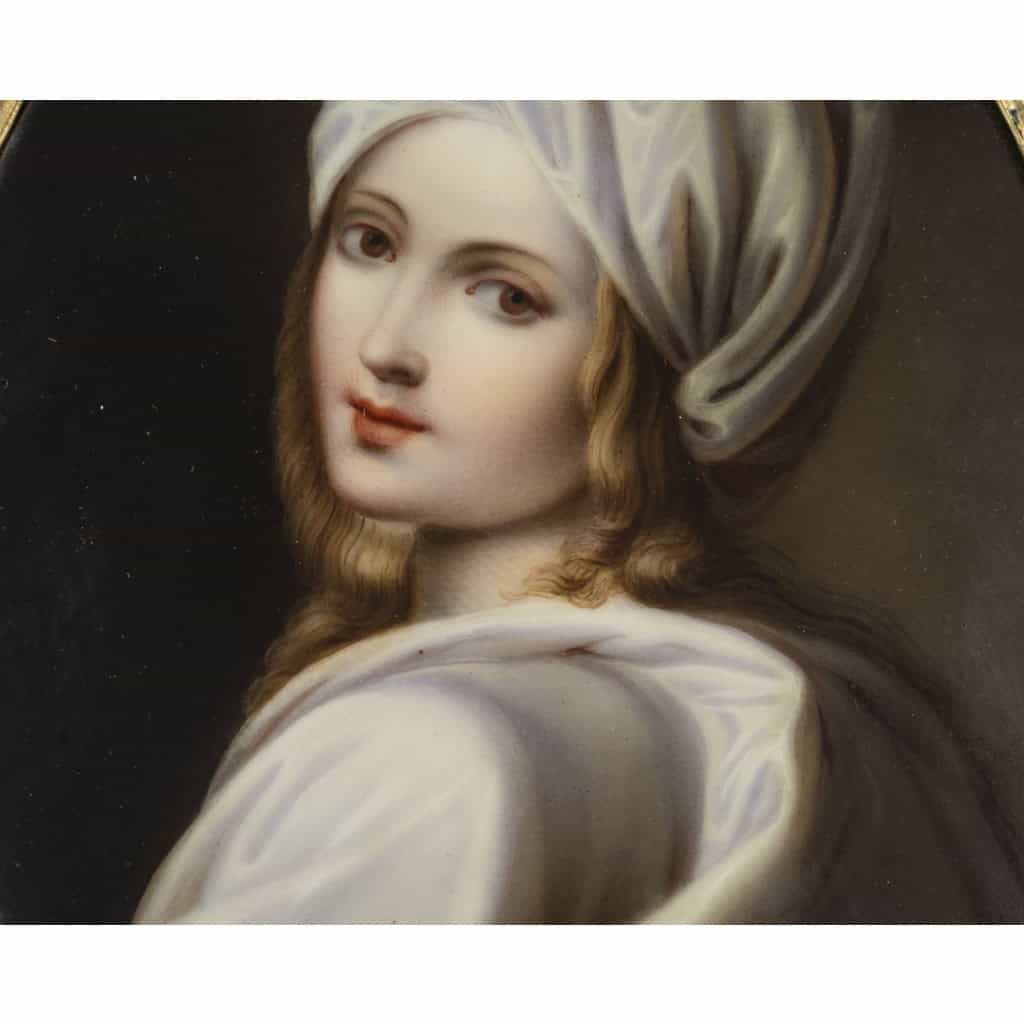 Miniature peinte sur porcelaine d'après Guido Reni : Portrait de Béatrice Cenci, travail français du XIXe siècle Miniature peinte sur porcelaine d'après Guido Reni : Portrait de Béatrice Cenci, travail français du XIXe siècle