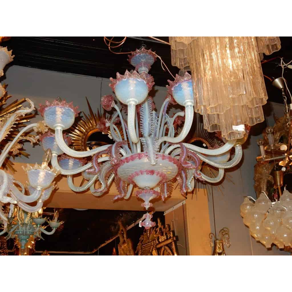 1950′ Lustre Murano à 12 Bras de Lumière en Verre Bleu Opalescent et Pâte de Verre Rose |||||||||