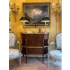 Commode en demi-lune en acajou à dessus de marbre Blanc de Carrare époque Louis XVI vers 1780 MLD Antiquités|MLD Antiquités|MLD Antiquités|MLD Antiquités|MLD Antiquités|MLD Antiquités|MLD Antiquités|MLD Antiquités||