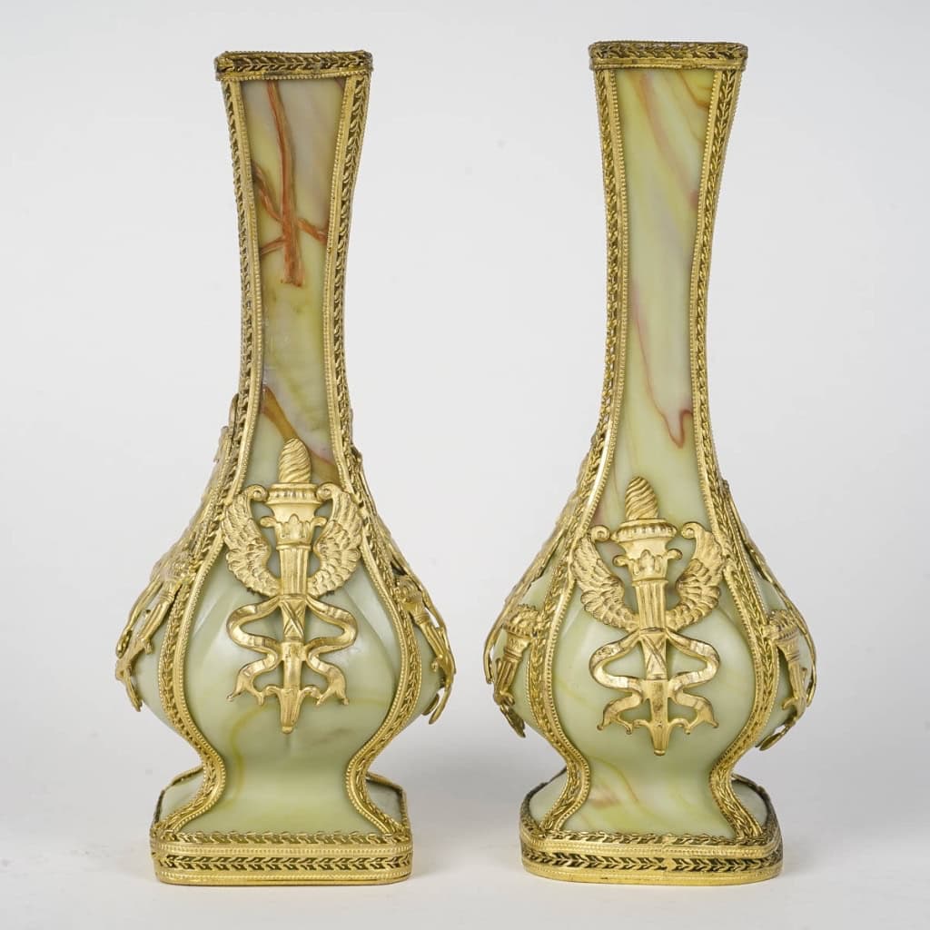 Une Paire De Petits Vases En Pâte De Verre Fin XIXè Siècle |||||||