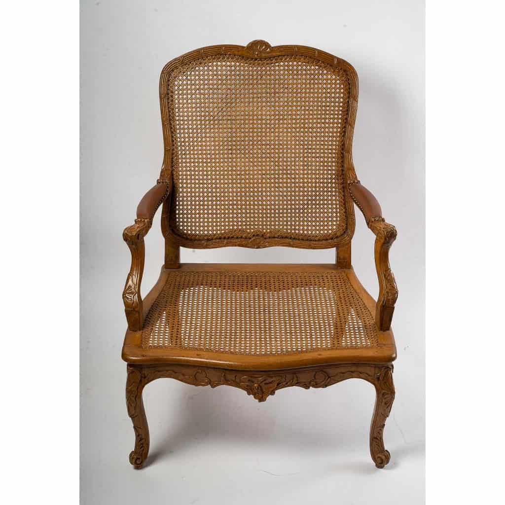 Jean-Baptiste Cresson Fauteuil à fond de cannes d’époque Louis XV vers 1750 Jean-Baptiste Cresson Fauteuil à fond de cannes d’époque Louis XV vers 1750