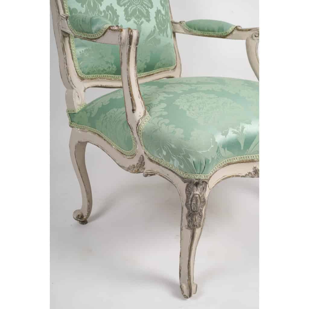 Paire De Fauteuils à La Reine Louis XV. XVIIIème Siècle. Paire De Fauteuils à La Reine Louis XV. XVIIIème Siècle.